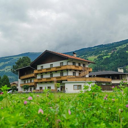 Zell Views Apartments Zell am Ziller Zewnętrze zdjęcie
