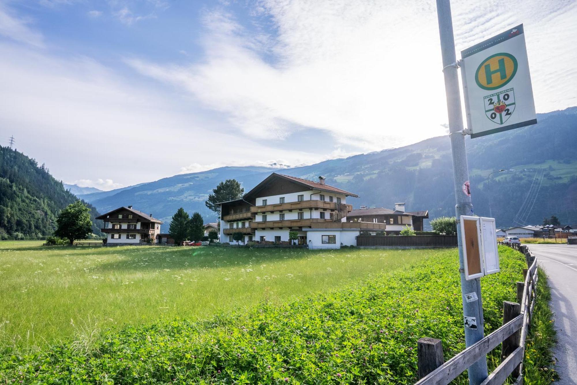 Zell Views Apartments Zell am Ziller Zewnętrze zdjęcie